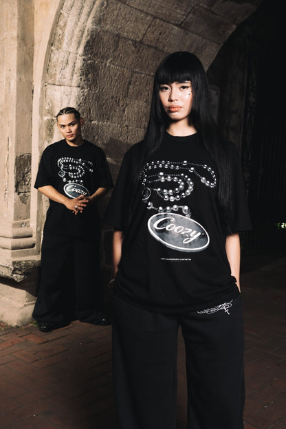 CORE MEDALLION TEE